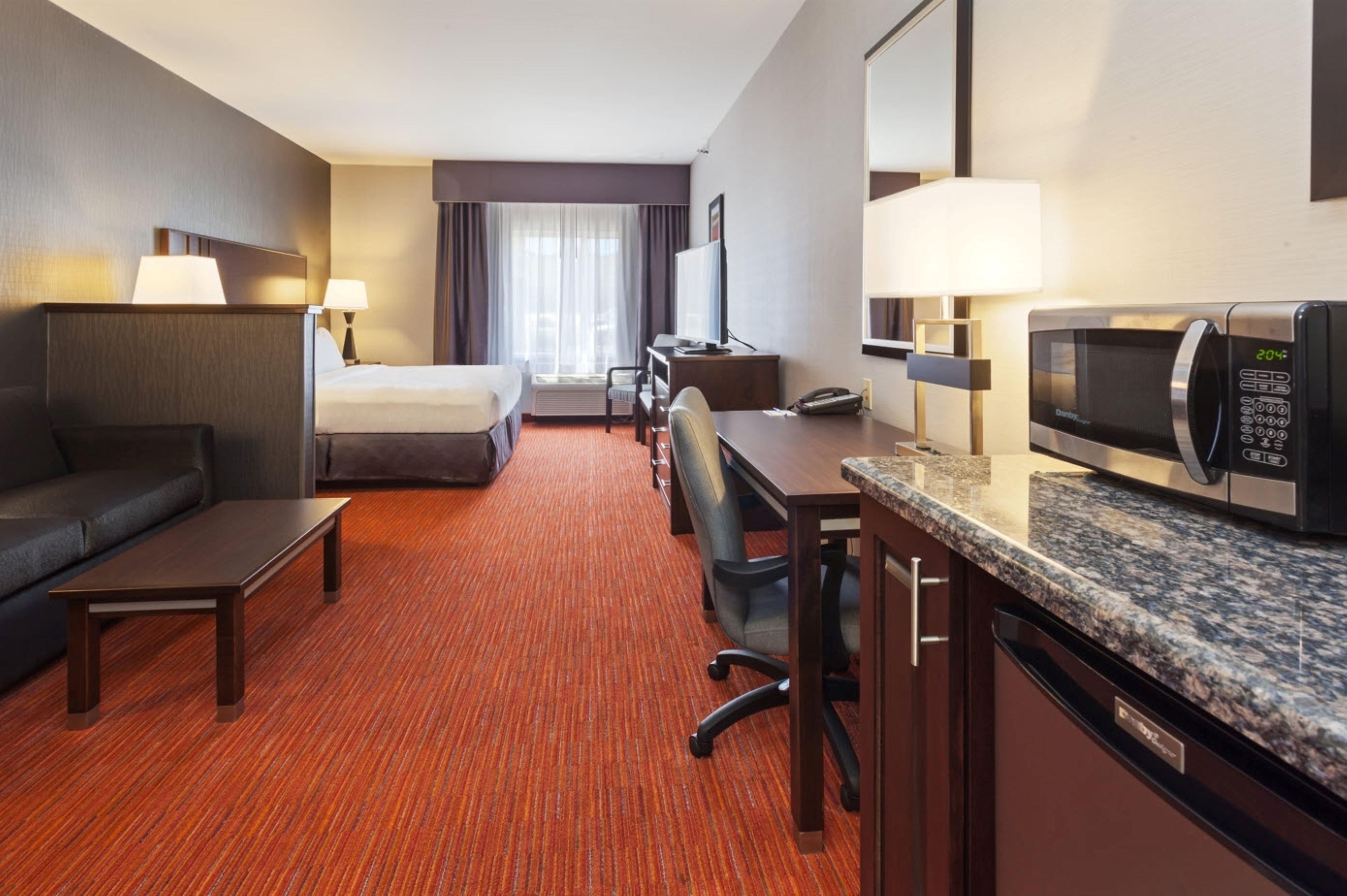 Holiday Inn Express & Suites Rapid City By Ihg Exterior foto